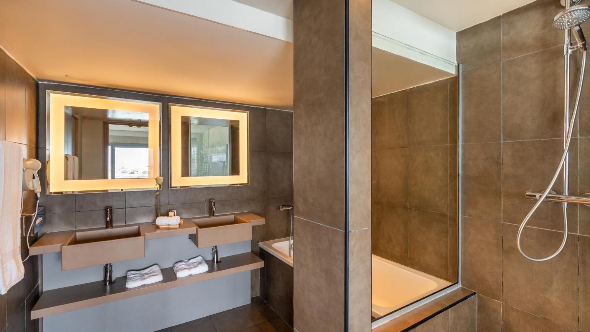 Novotel Abidjan Plateau Екстер'єр фото